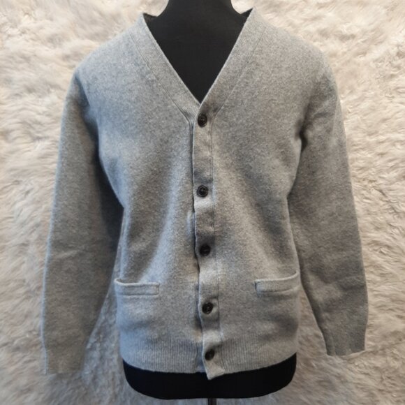 Uniqlo Youth Large Gray 100% Wool Knit Cardigan - Picture 1 of 8